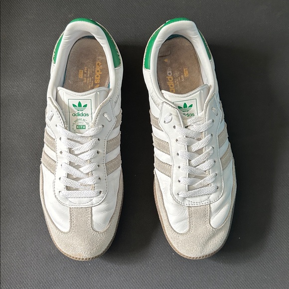 Adidas Men's Size 8.5 White and Green Classic Sneakers - Picture 2 of 9